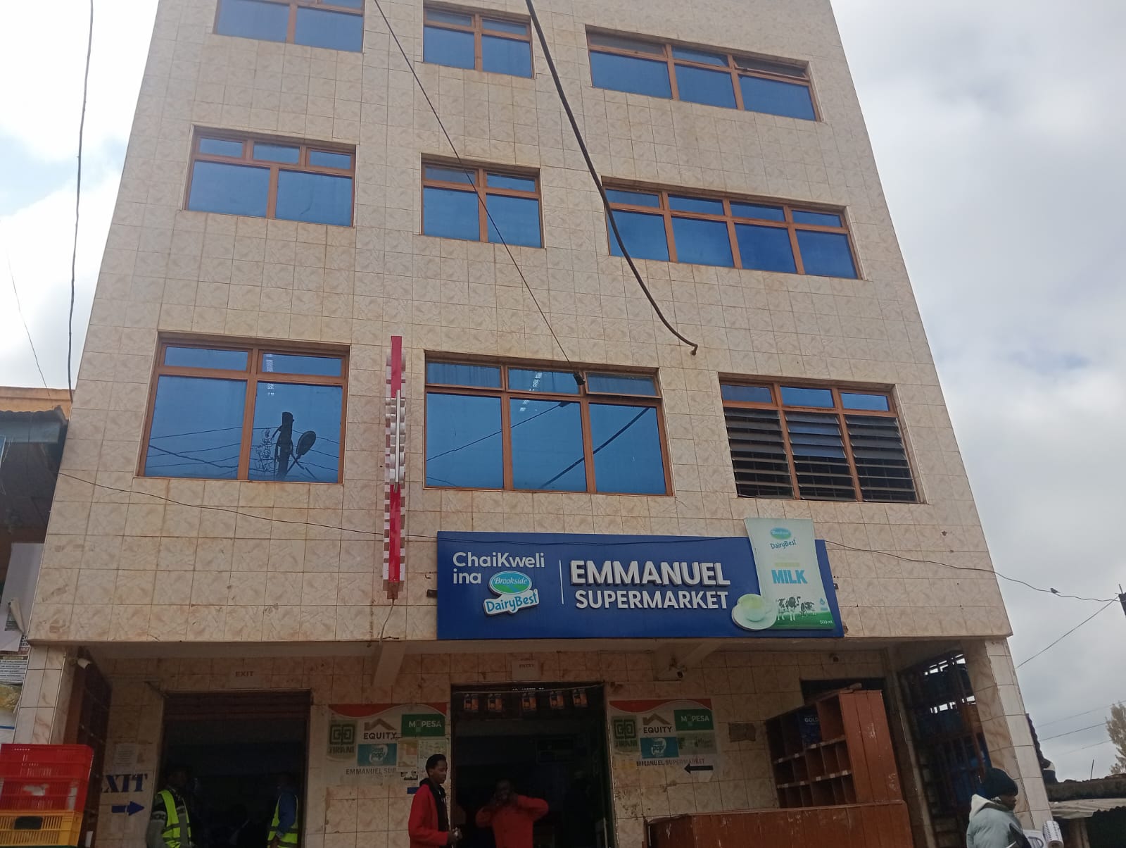 Emmanuel Exterior